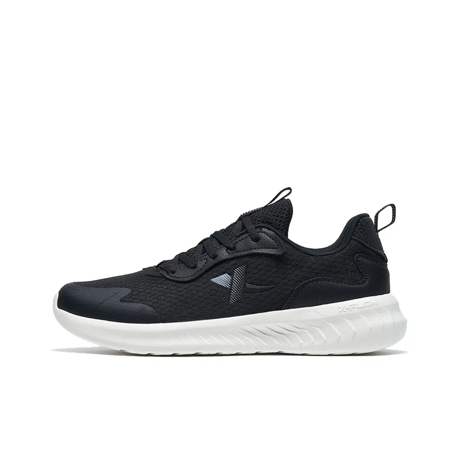 XTEP Cloud DC Cushioning Anti Slip And Wear Resistant Low Top Running Shoes VN0A54FBB71 Men's Black White