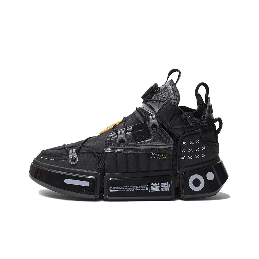 LiNing Futuristic Cushioned Anti Slip Wear Resistant Breathable Lightweight Low Top Sports Casual Shoes Women's Black