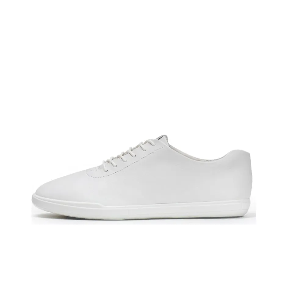 Ecco Stylish Skateboarding Shoes Women's White