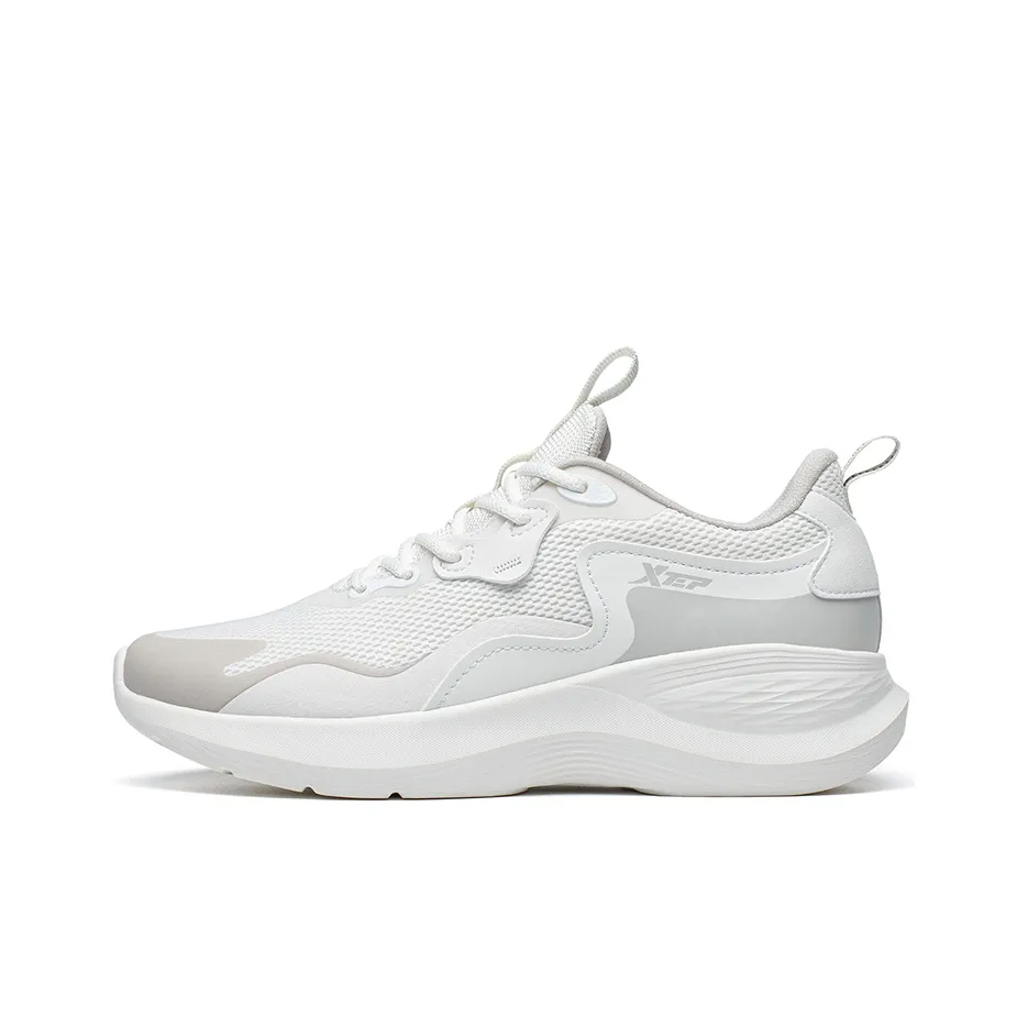 XTEP Cloud DC Cushioned Anti Slip And Wear Resistant Lightweight Low Top Casual Running Shoes Women's White Gray
