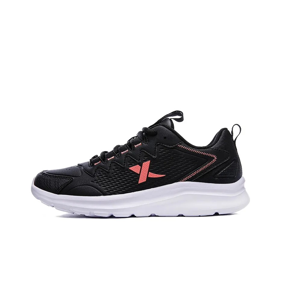 XTEP Water Resistant Lightweight Low Top Running Shoes Women's Black