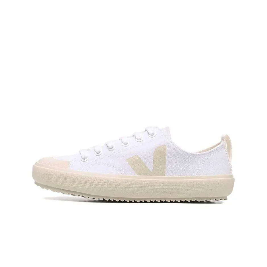 VEJA Nova 'White Pierre' Women's