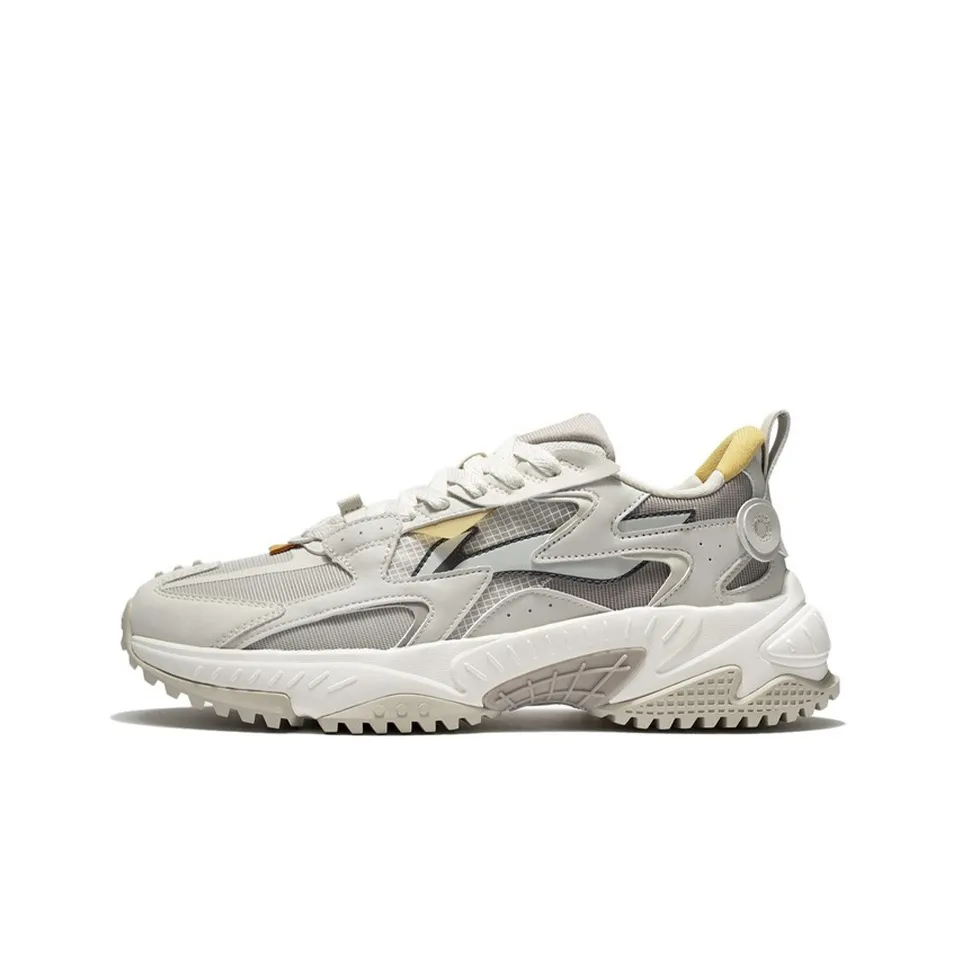 LiNing Chiikawa Rebound Cushioning, Slip Resistant, Abrasion Resistant Low Top Sports Casual Shoes Men's Oat Gray