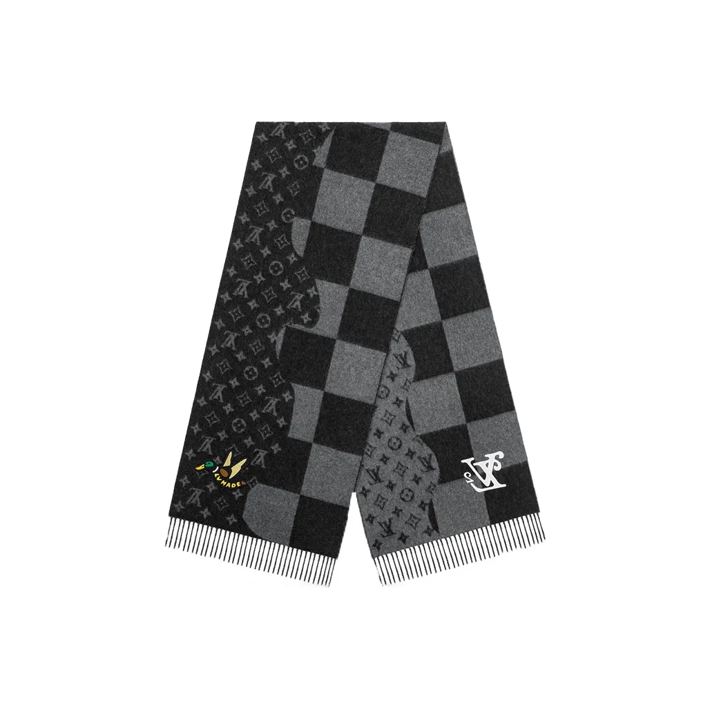 LOUIS VUITTON X Nigo Damier Giant Scarf