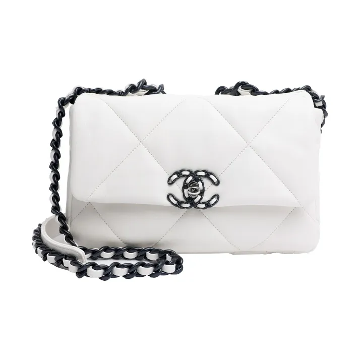CHANEL 21K Winter Cow Leather Shoulder Bag, Crossbody Bag Women's White