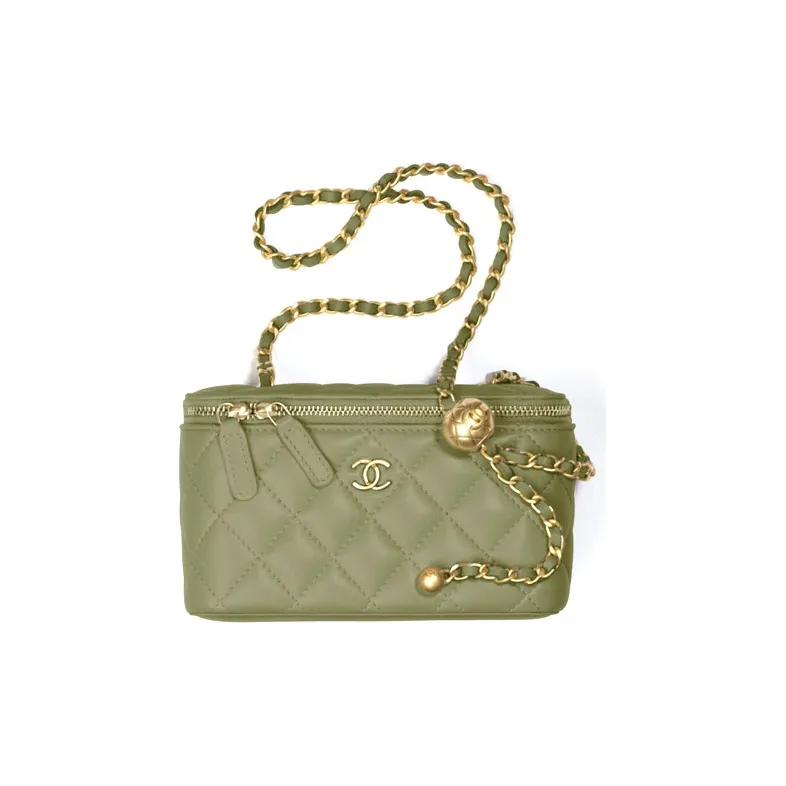 CHANEL Shoulder Bags