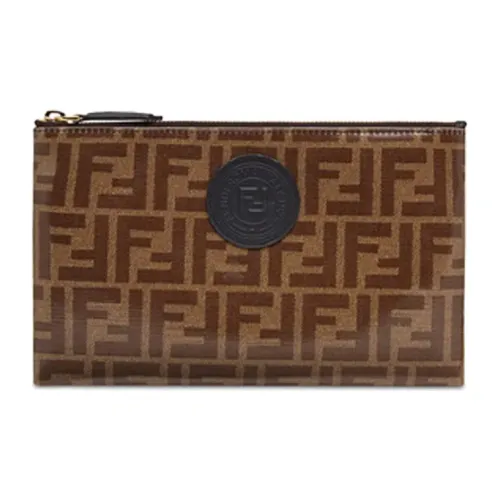 FENDI Женские клатчи