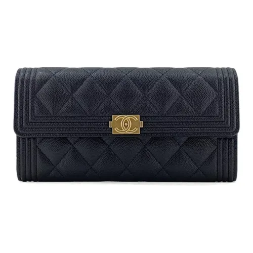 CHANEL Женские кошельки