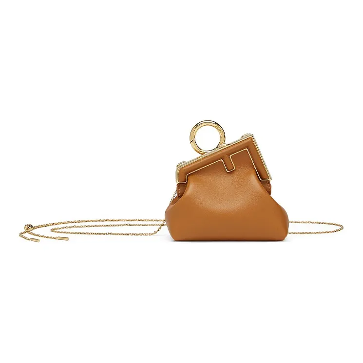 FENDI First Овчина Чехол для наушников Сумка через плечо Экстра мини Женская Коричневая