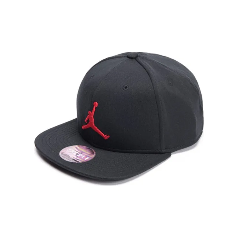 Бейсболка Jordan унисекс черно-красная