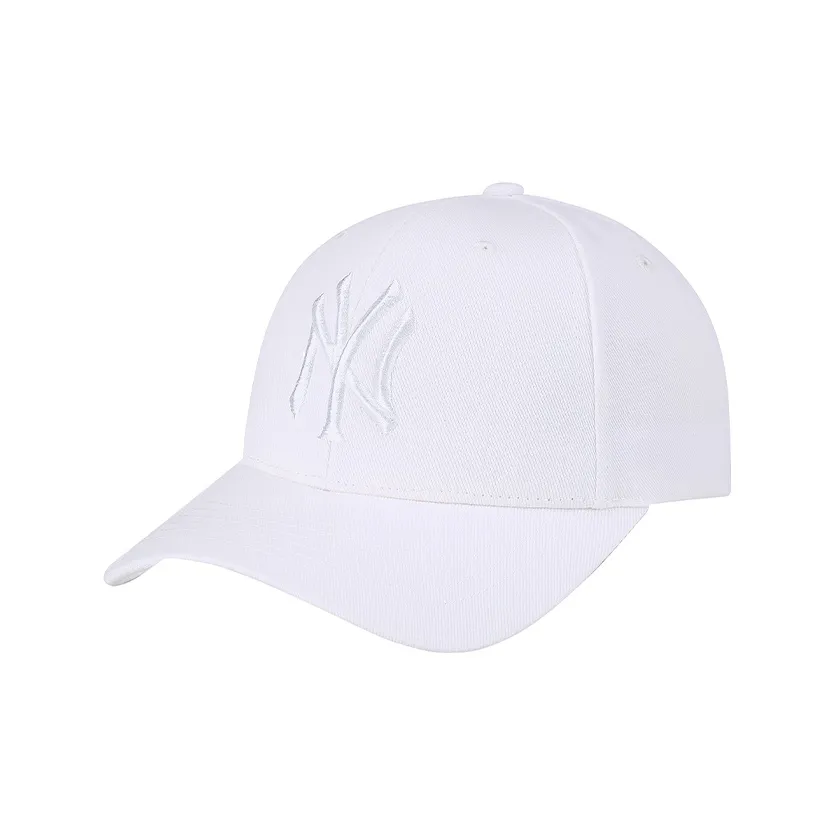 Black quilted bucket hat from