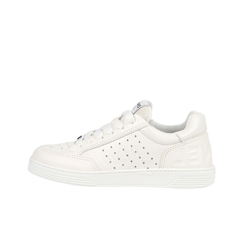 Discover the Best CHANEL White Sneakers of 2025 Discover the Best CHANEL White Sneakers of 2025