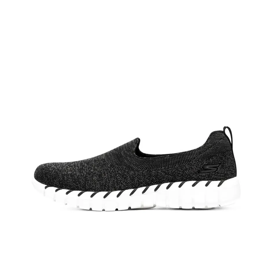 Skechers Низкий топ Повседневная обувь Женская Черный Белый