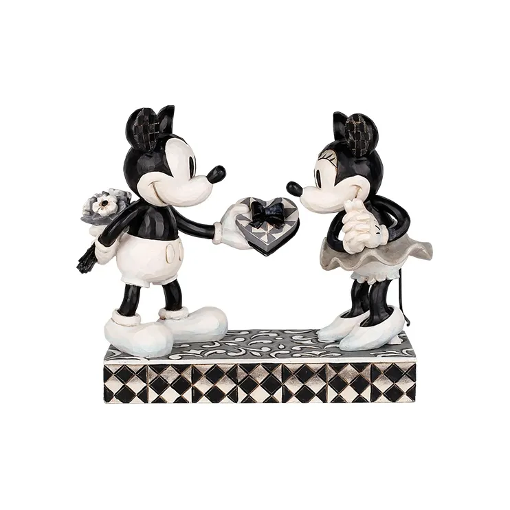 ENESCO Disney DisneyTraditions Collection Black And White Mickey Mouse And Minnie Mouse Ornament Trendy Figures 15cm