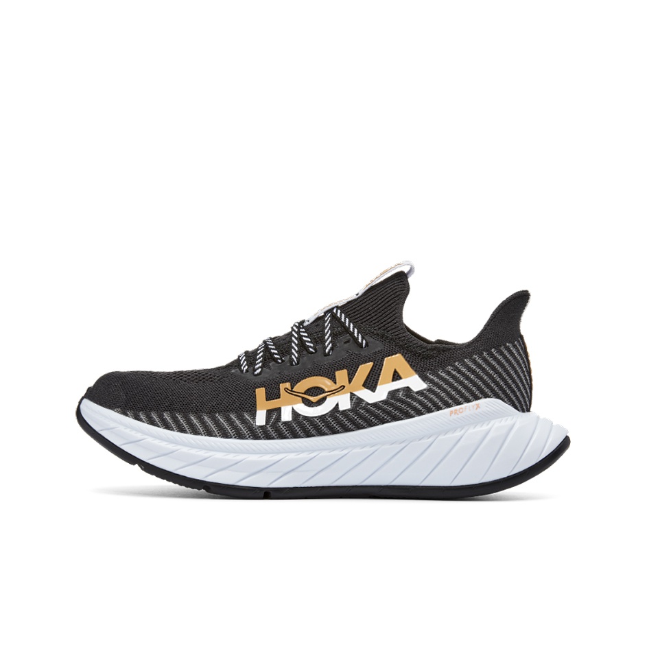 レースにはカーボンX3一択？ トライアスリート向けHOKA最新
