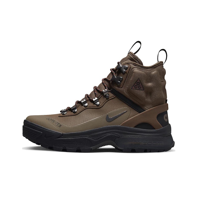 acg boots suede