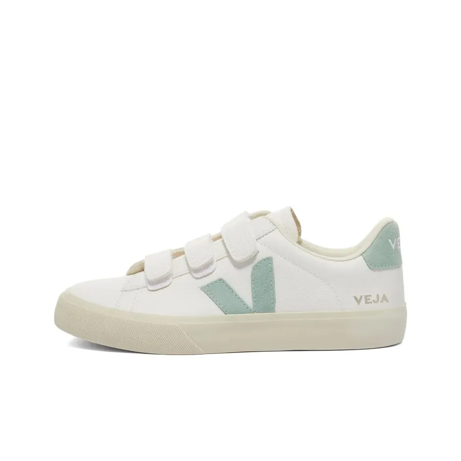 VEJA Recife Chromefree Leather 'White Matcha'