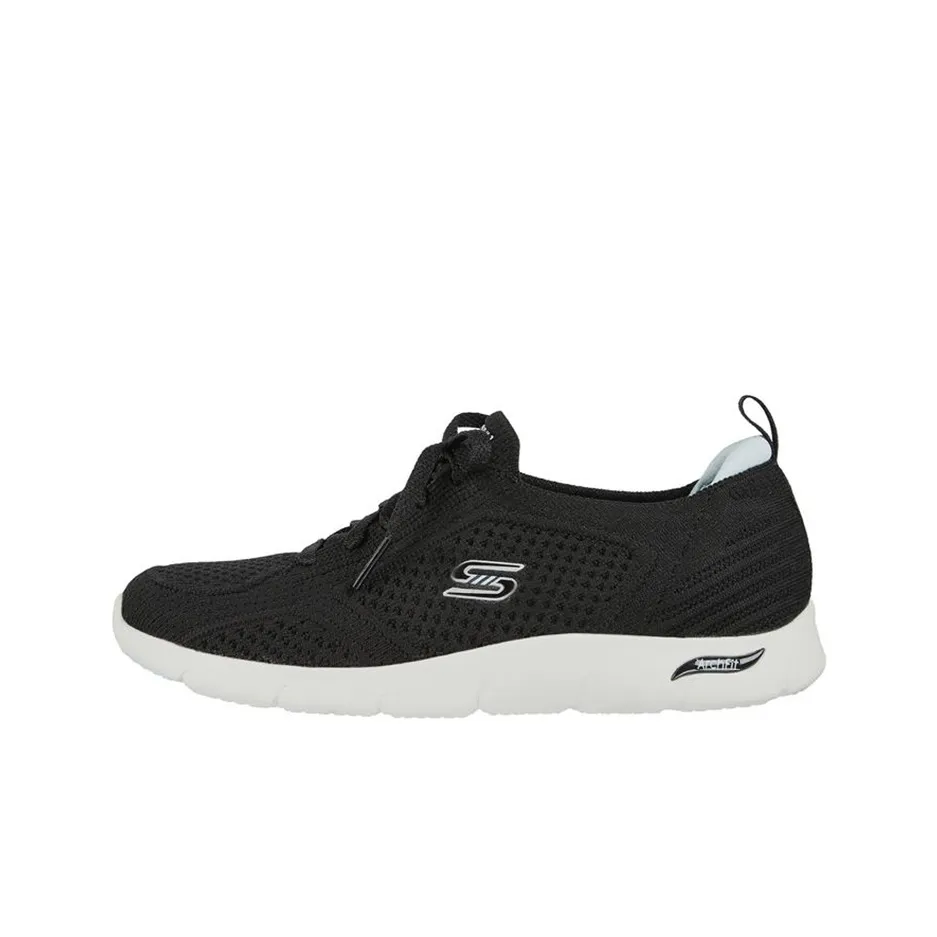 Skechers ARCH FIT REFINE Low top Casual Shoes Women's Black White
