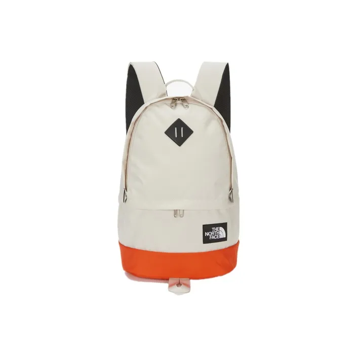 THE NORTH FACE 27L Backpack Outdoor Bag Polyester Ecru Unisex