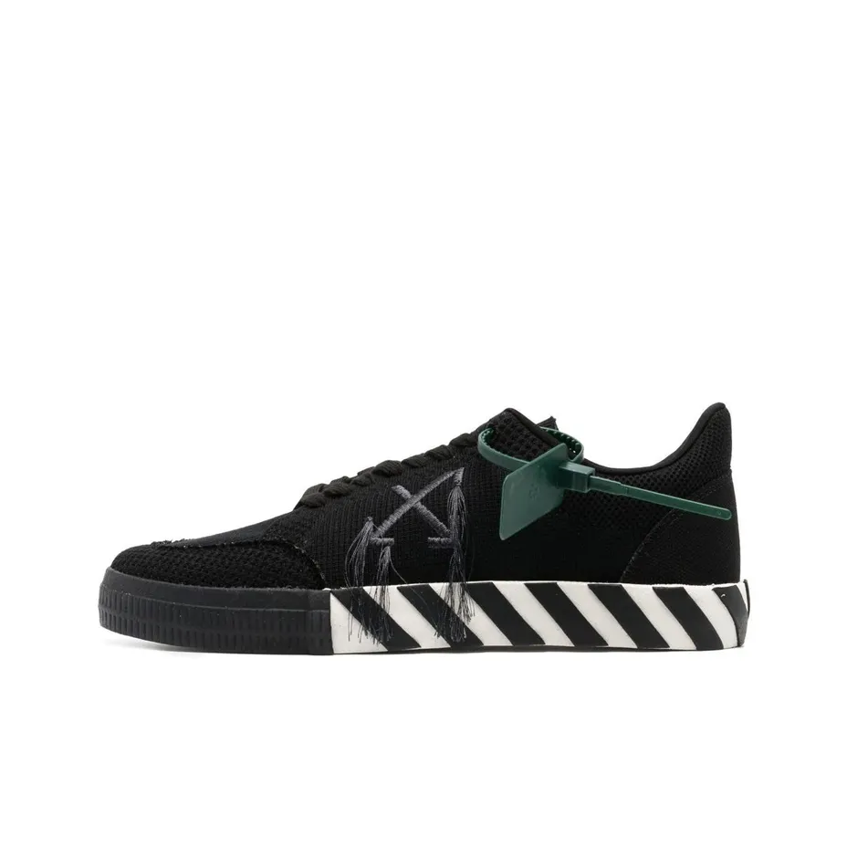 OFF WHITE Low Vulcanized Sneakers 'Black White'