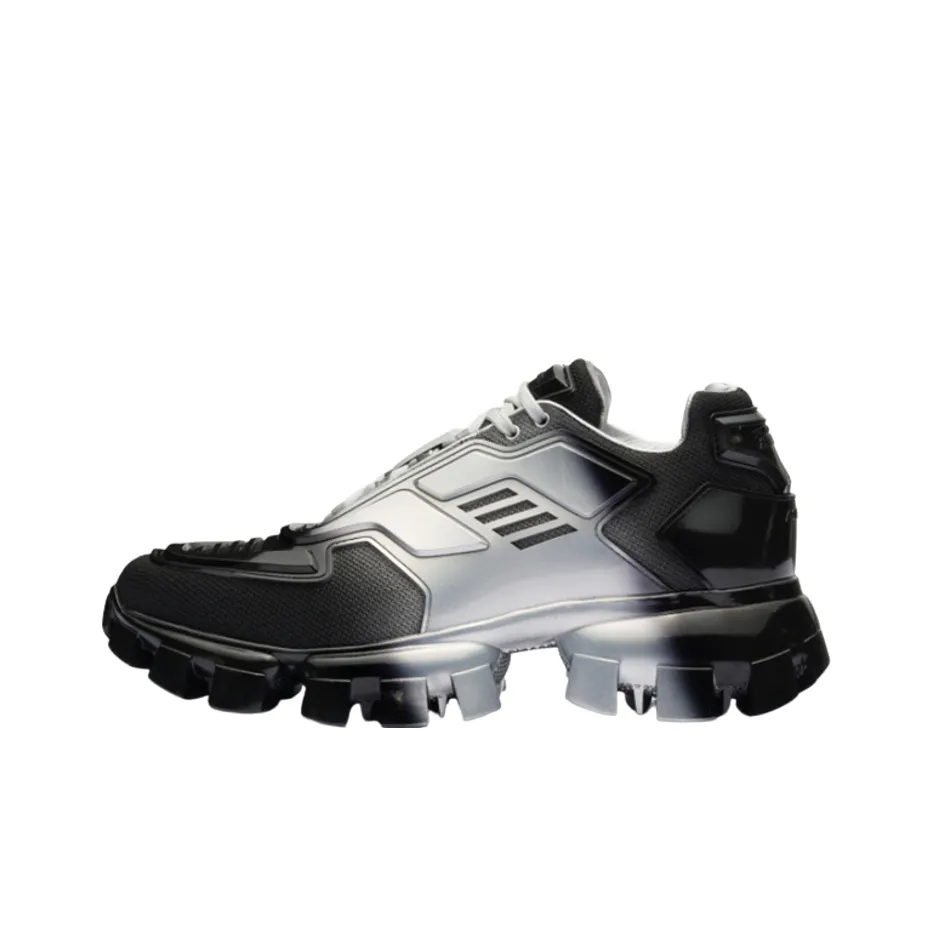 ze hebben namelijk nog meer monolith prada sneakers in de het assortiment