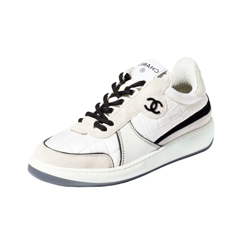 CHANEL Low Top Stylish Skateboarding Shoes Women's White