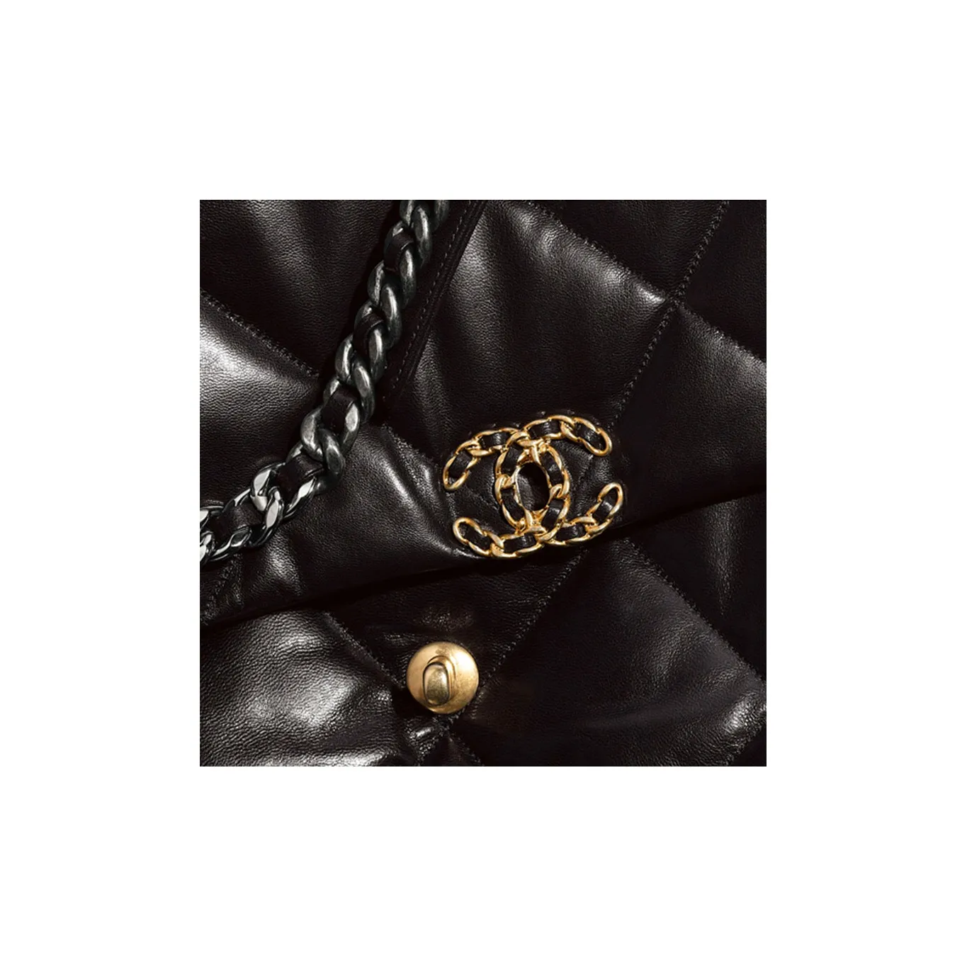 CHANEL 19Bag Shiny Lambskin Mouth Cover Bag Crossbody Bag Extra Large Women's Black