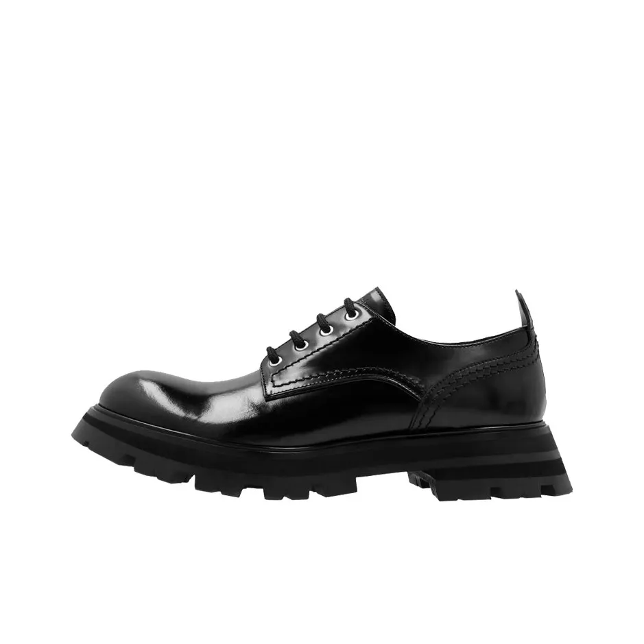 Alexander McQueen Wander Lace Up Black Women's