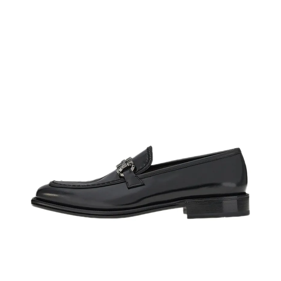 FERRAGAMO Leather Loafers Black