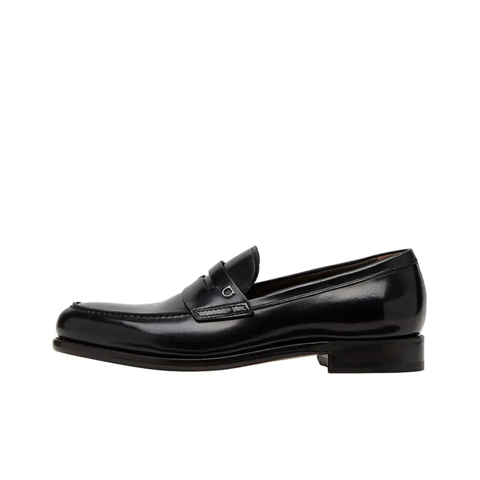 FERRAGAMO Almond-toe Leather Loafers