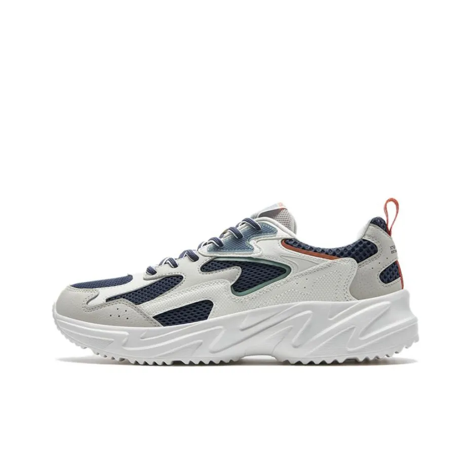 XTEP Ruyi Anti Slip Wear Resistant Low Top Sports Casual Shoes Men's Gray Blue