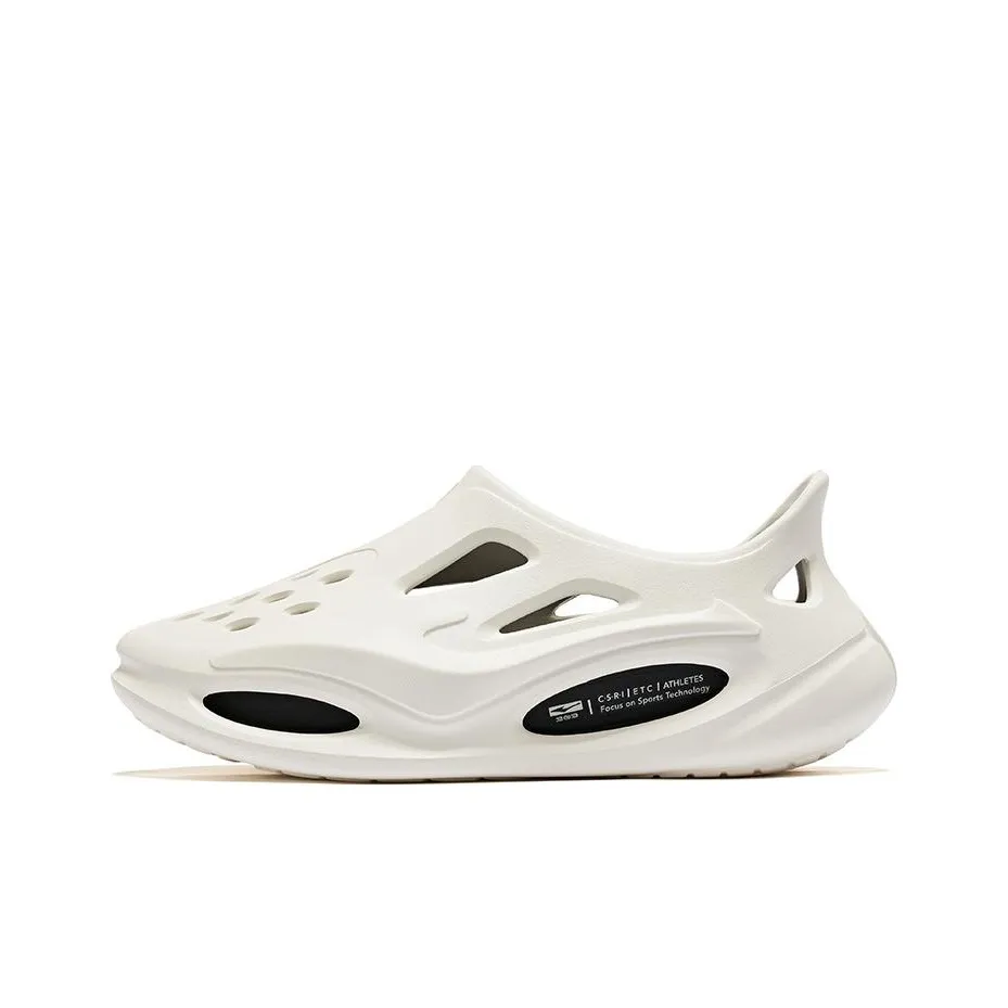 Erke Infinite Lite Clogs Sports Sandals Ivory White Black