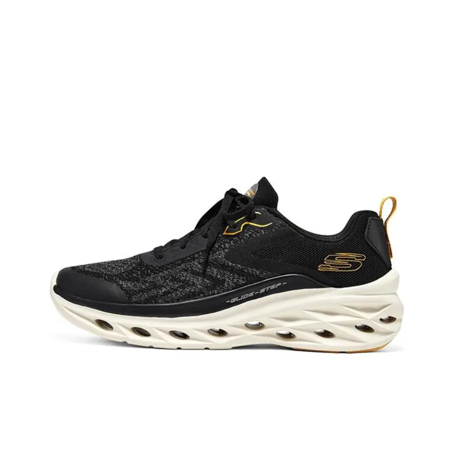 Skechers Glide Step 'Black'