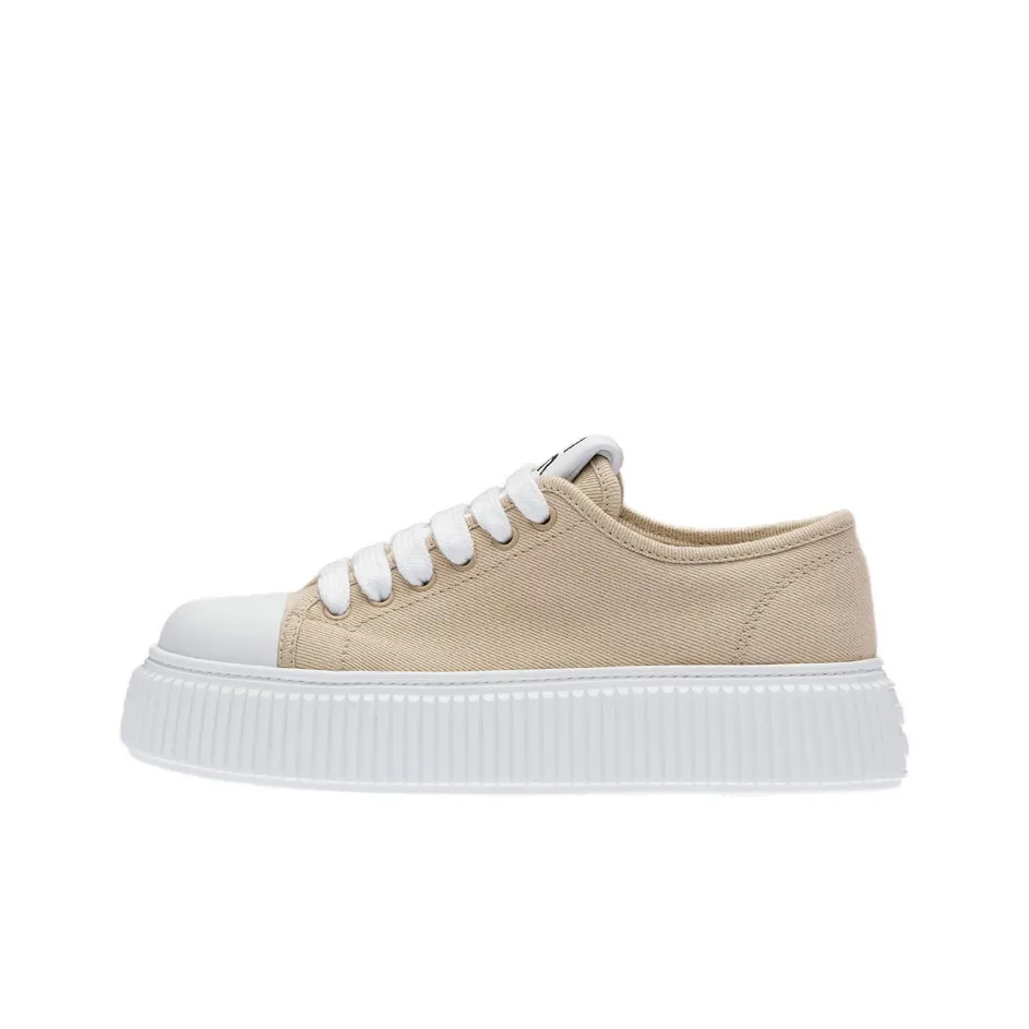 MIU MIU Low Top Stylish Skateboarding quilted Women's Beige