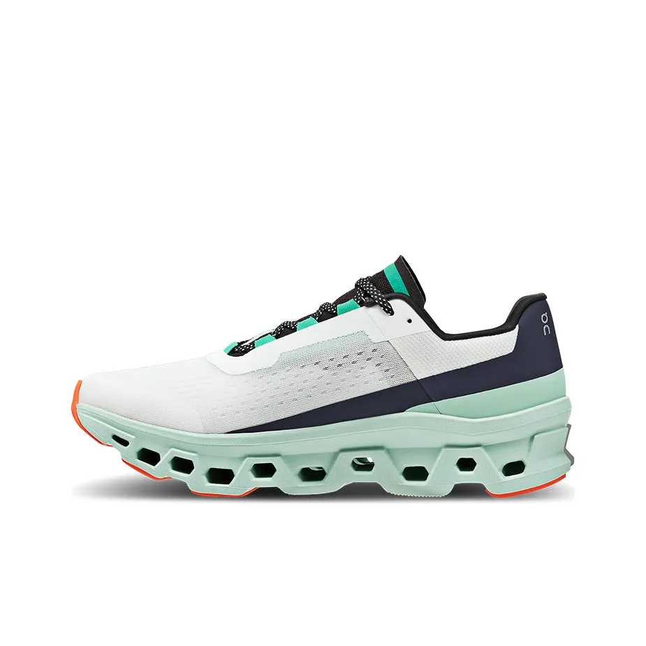 On Running CloudmOnster Undyed White Creek