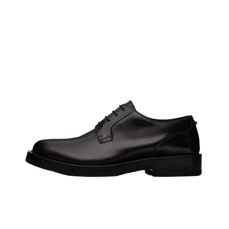 Valentino Garavani Rockstud Essential Derby Shoes