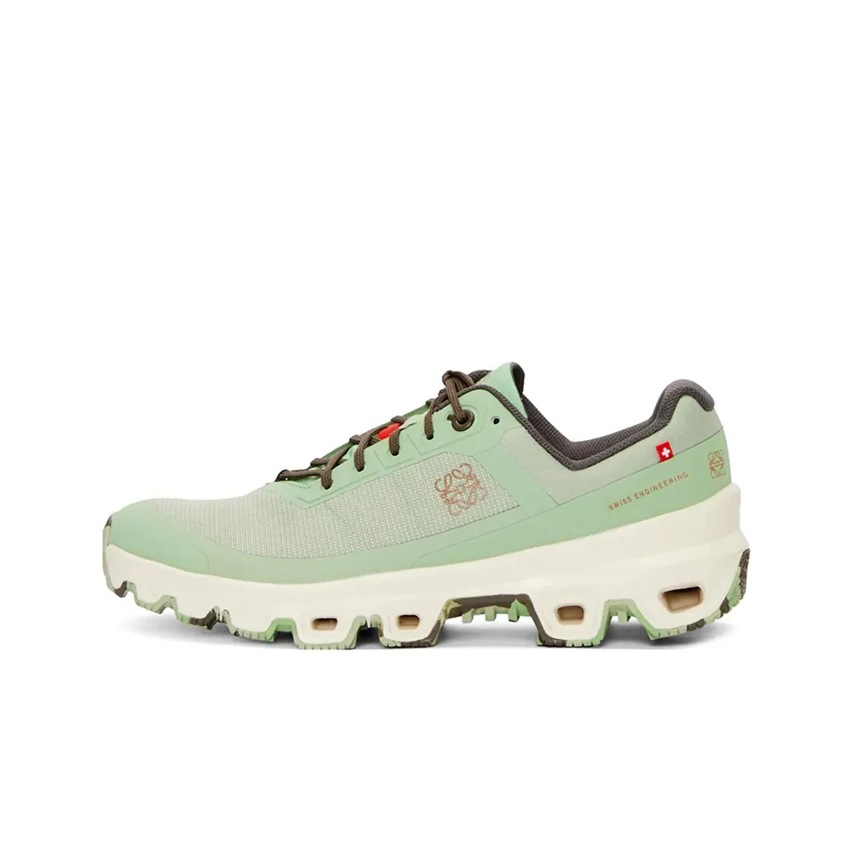 On Running Cloudventure LOEWE Pale Green Women's