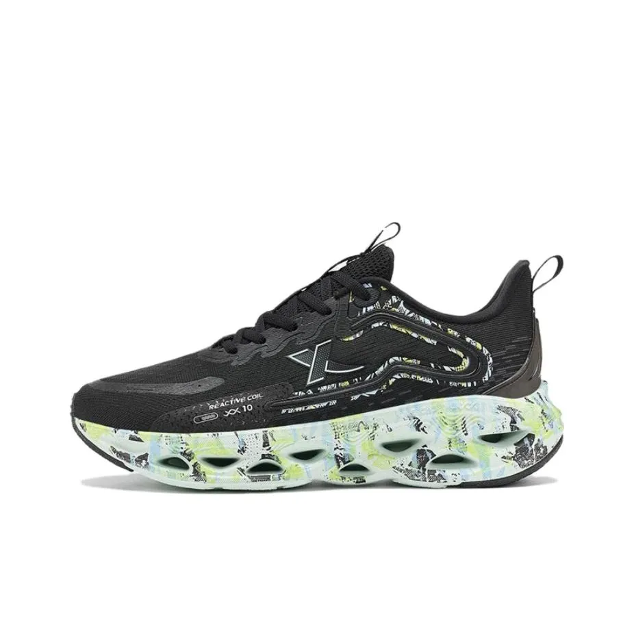 XTEP Shock Absorption Spinning 10.0 Anti Slip And Wear Resistant Breathable Low Top Running Shoes Women's Black Green