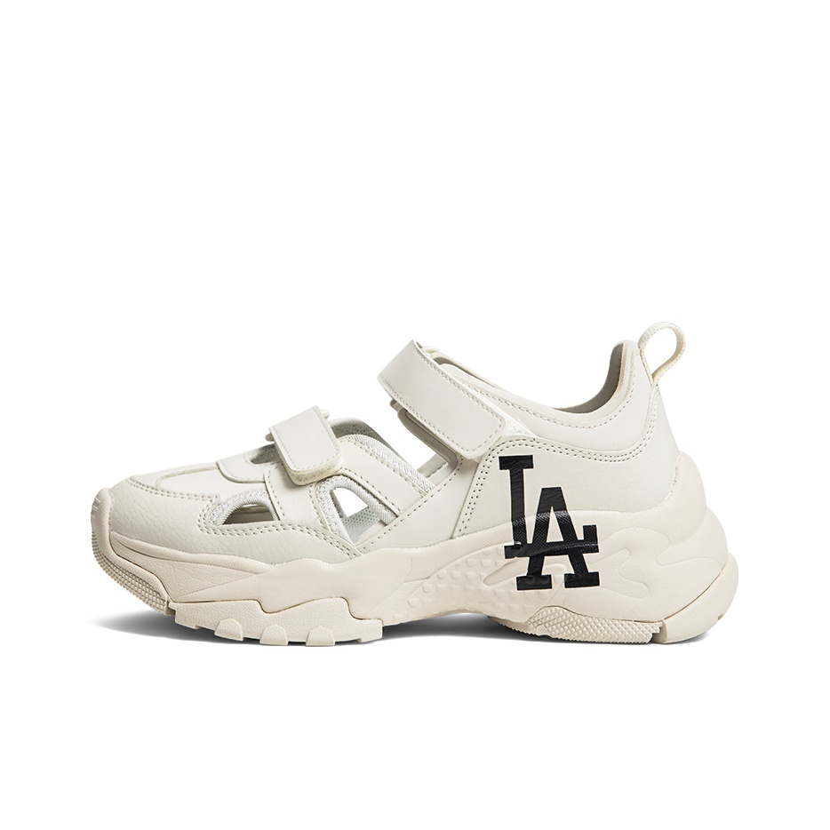 【 MLB 】CHUNKY SANDLE TRIPLE BOS Buy MLB x New York Yankees Chunky Sandal 'Triple Black