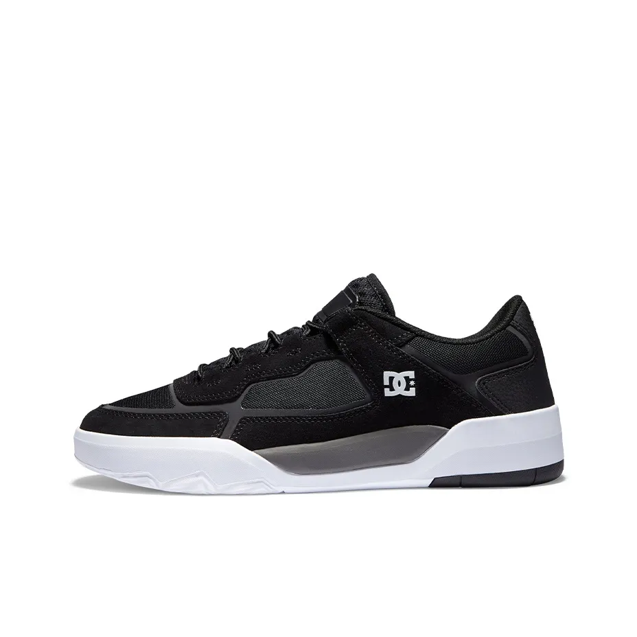 DC Shoes Metric Abrasion Resistant Cushioning Breathable Low Top Skateboard Shoes Men's Black White