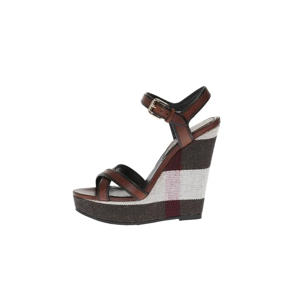 Burberry Stylish Sandal Women's Brown
