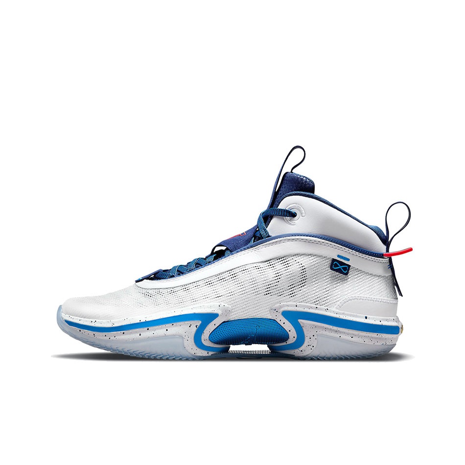 jayson tatum christmas shoes 2022