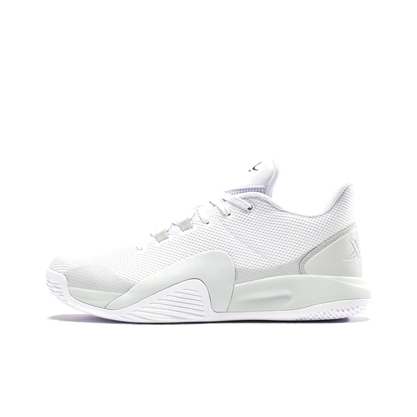 XTEP Lin Generation Амортизаторы Slip-on Устойчивый к истиранию Низкий Топ Баскетбольные кроссовки Мужской Белый Серый