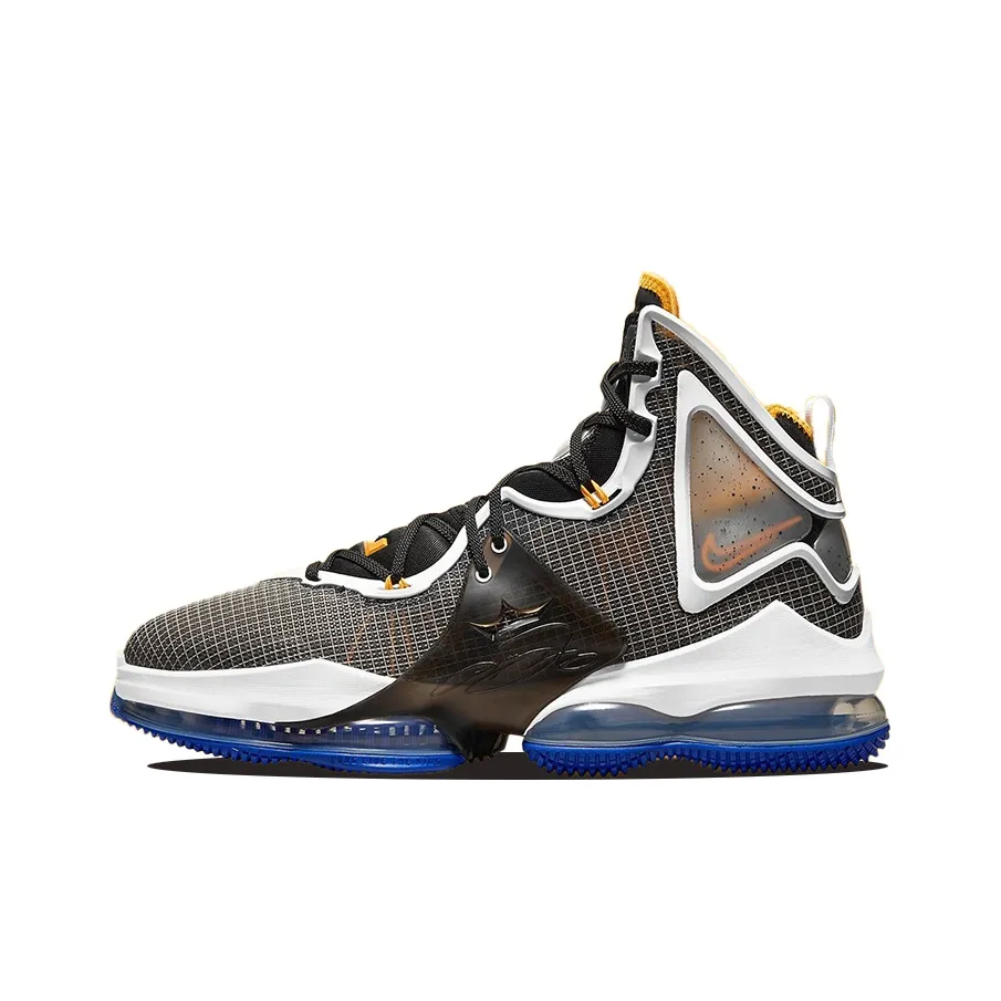 Nike LeBron 19 Ep 'Graduate'