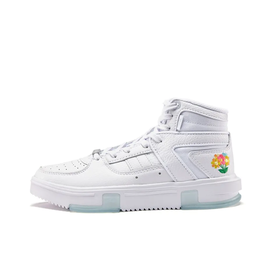 XTEP Jeremy Lin Basketball Shoes Women's High top White