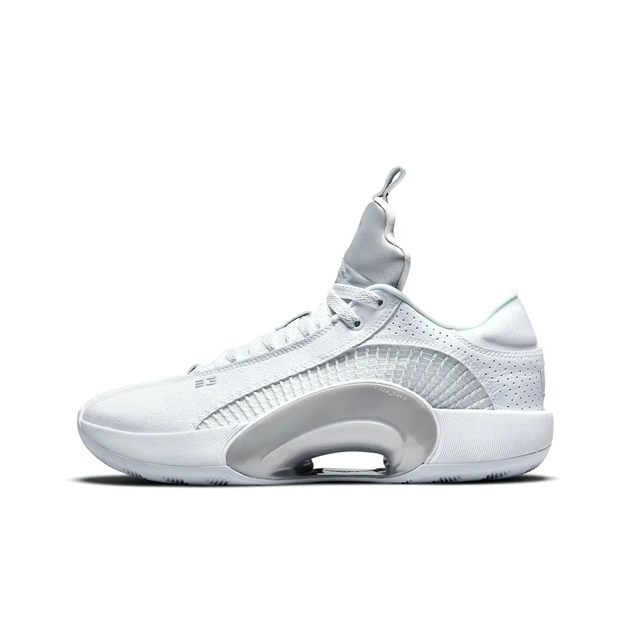 JORDAN Xxxv Low Metallic Silver