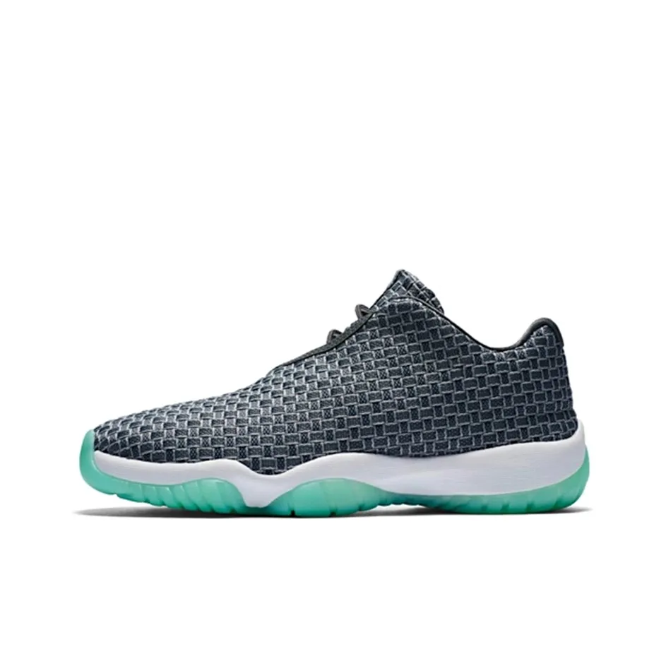 Jordan Future Low Wolf Grey Emerald Rise