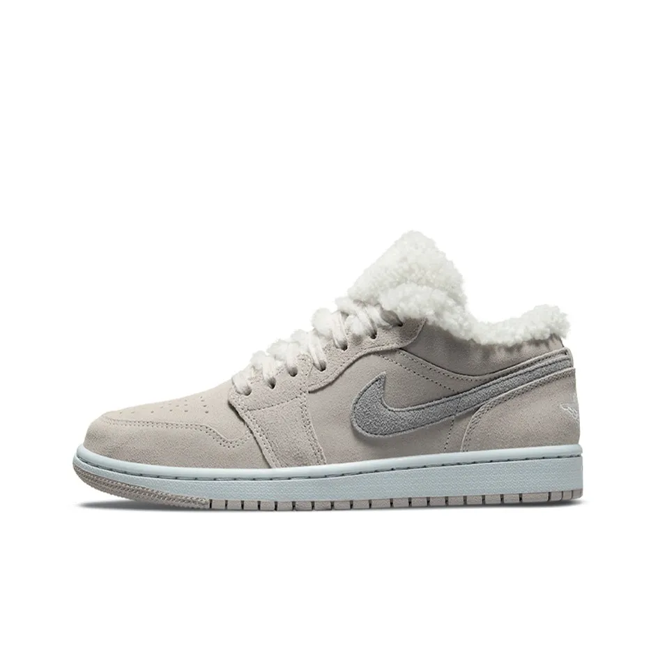 Air Jordan 1 Low Se 'Sherpa Fleece' Women's