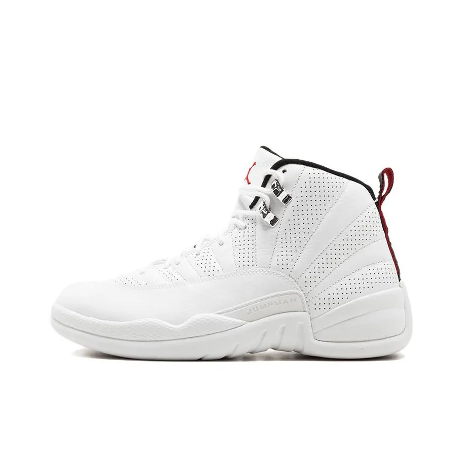 Chris Paul with an Air Jordan 12