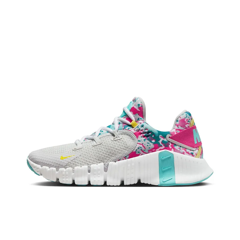 Nike Free Metcon 4 Graffiti Graphics Women's